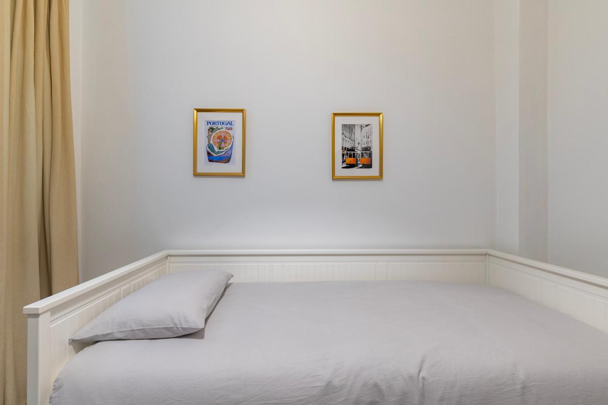 Cosy Remodeled Apartment In The City Center Fundão Esterno foto