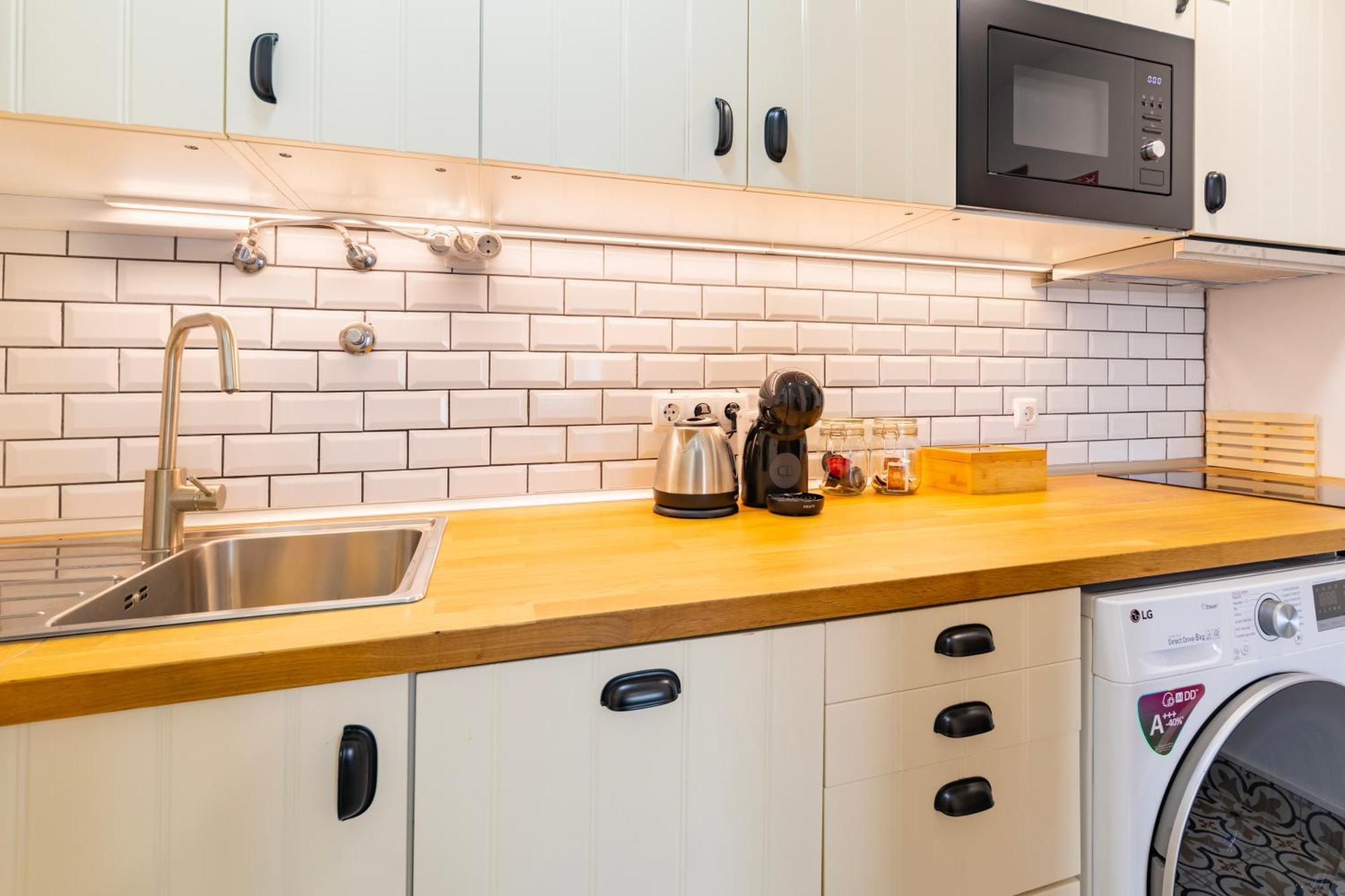 Cosy Remodeled Apartment In The City Center Fundão Esterno foto